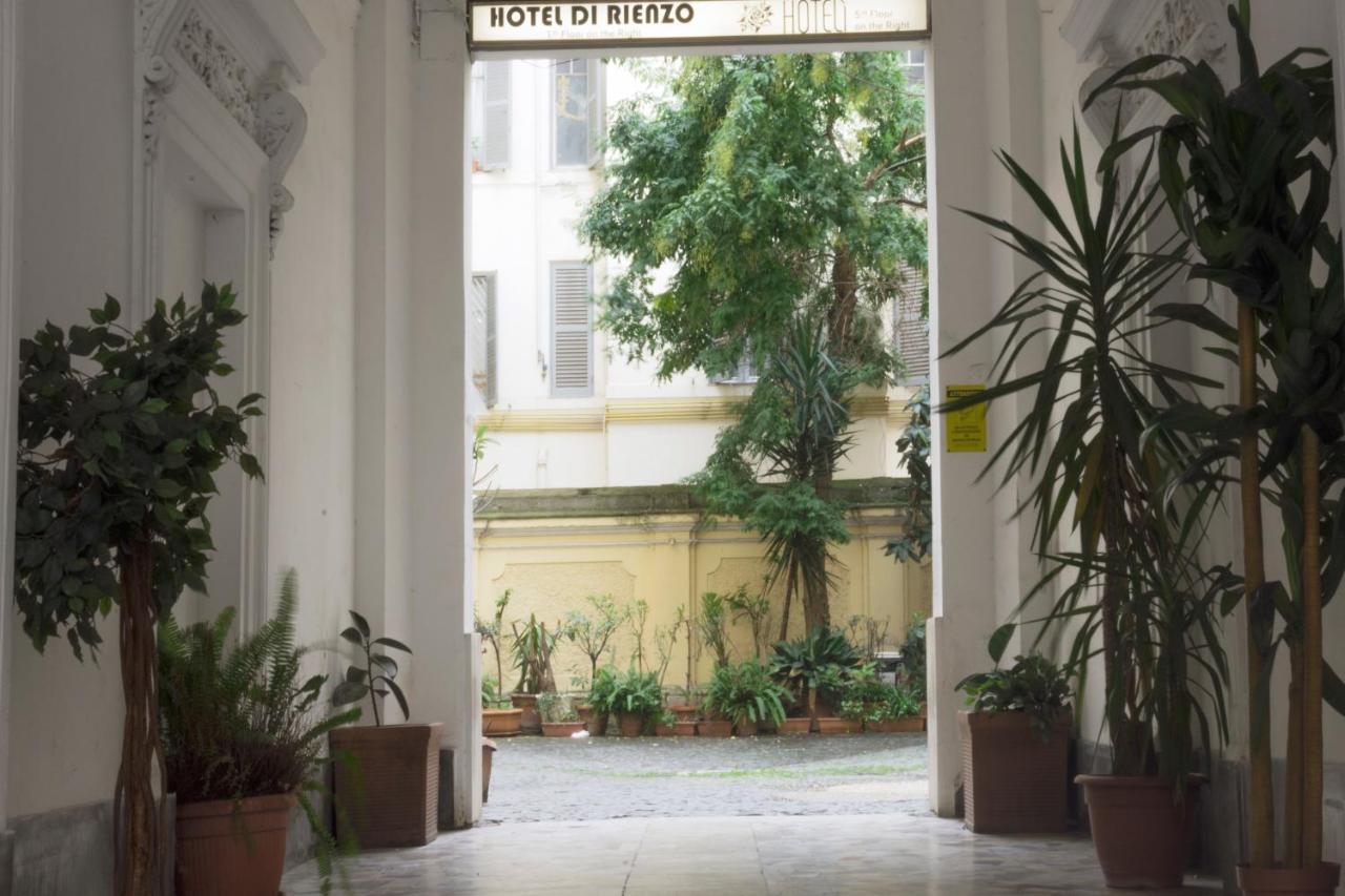 Hoteli Roma Ngoại thất bức ảnh