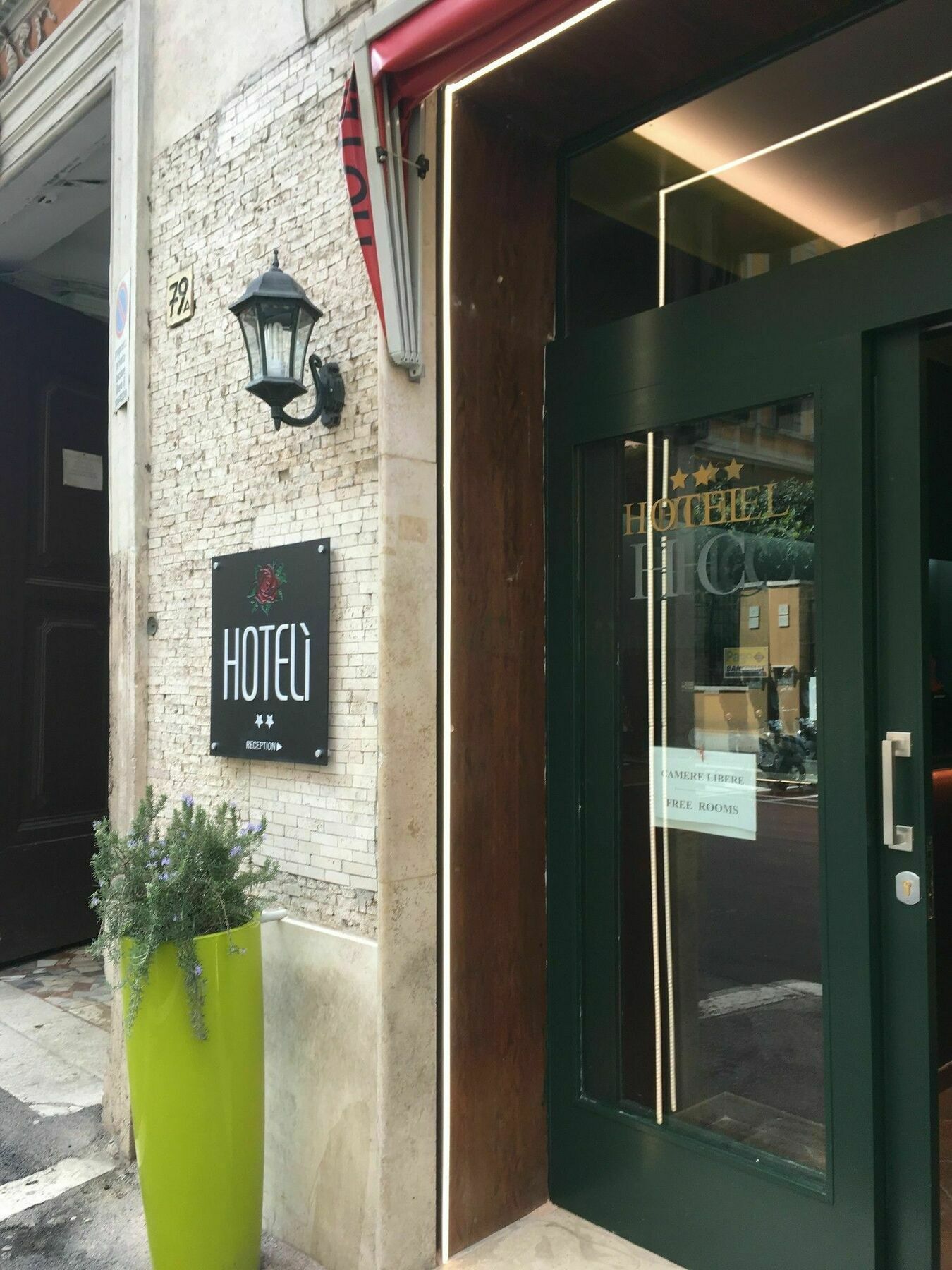 Hoteli Roma Ngoại thất bức ảnh